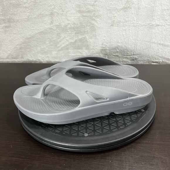 Oofos OOriginal Flip Flops Mens Size 9 Gray Slip On Comfort Recovery Sandals - Picture 3 of 8